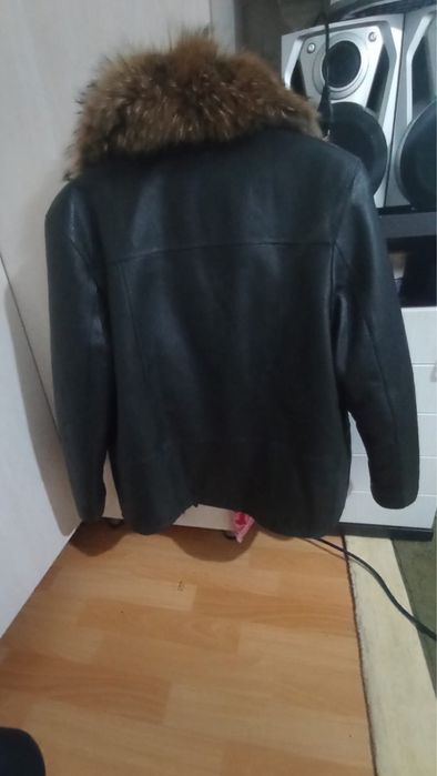 Продам кожанную куртку