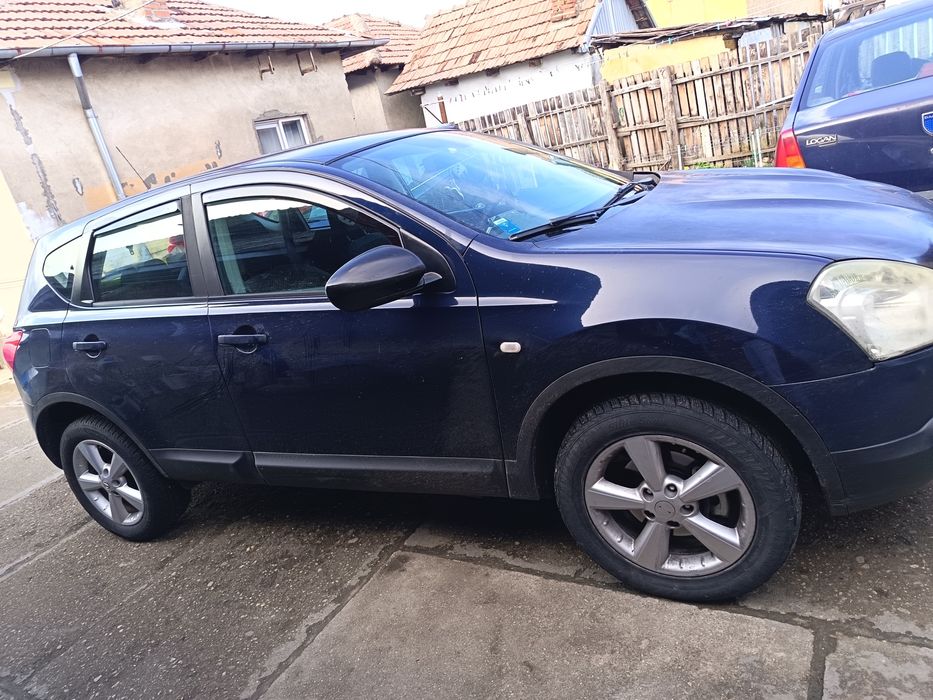 Vand nisan J10 anul 2009 sau schimb