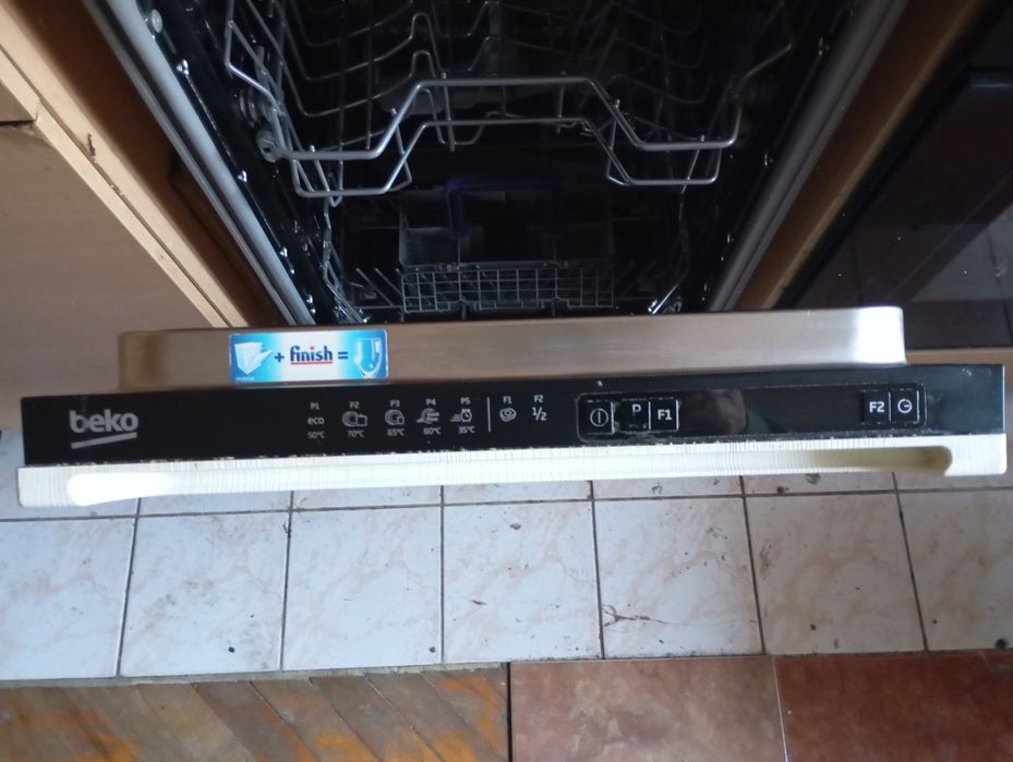 masina de spalat vase BEKO