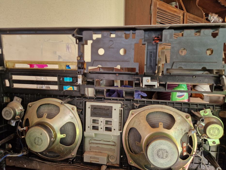 Sharp gf 555 functioneaza atat radio cat si casetofonul Eforie Sud • OLX.ro