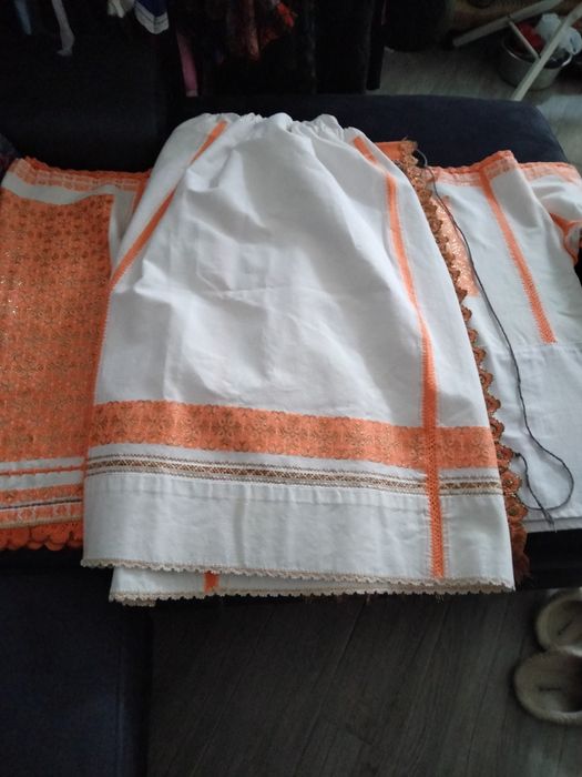 De vânzare costum national