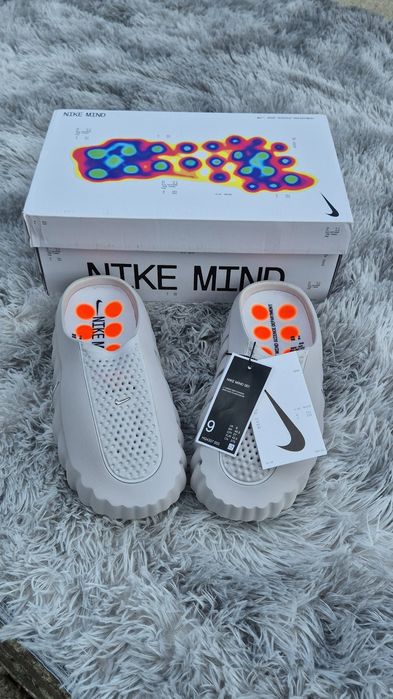 Nike Mind 001 Silver Gray 42.5