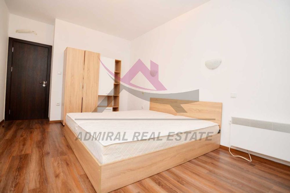 Дава се под наем Тристаен апартамент в Варна, Център - 107 кв.м за 1000 € - Снимка #4