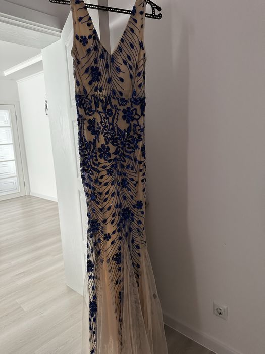 Официална рокля за специални поводи