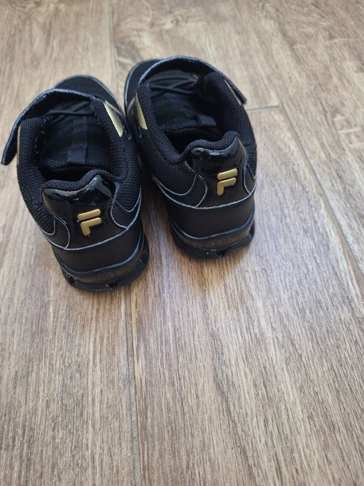 Adidasi originali Fila nr 30