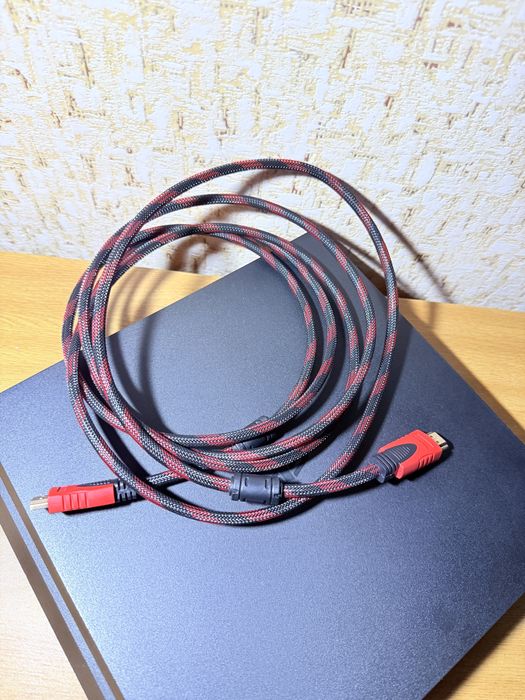 Playstation 4 slim 1TB