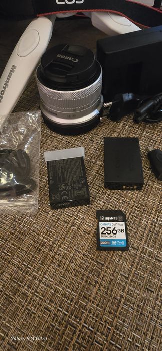 Canon EOS R50 White + 18-45mm + Гаранция + Пълен комплект аксесоари