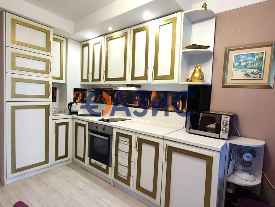 Продава се Двустаен апартамент в к.к. Слънчев бряг - 64 кв.м за 1438 €/кв.м - Снимка #2