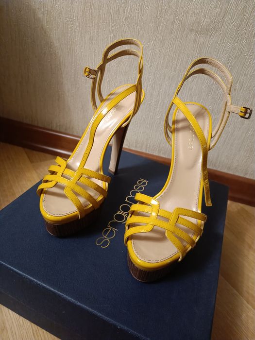 Новые босоножки Sergio Rossi