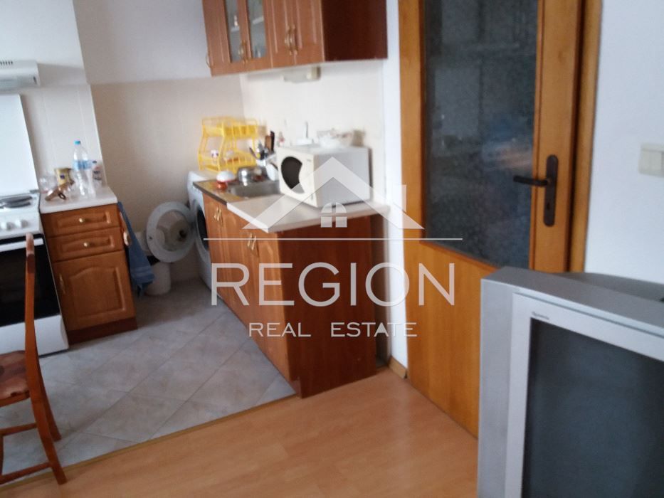 Дава се под наем Тристаен апартамент в Варна, Левски - 75 кв.м за 510 € - Снимка #1