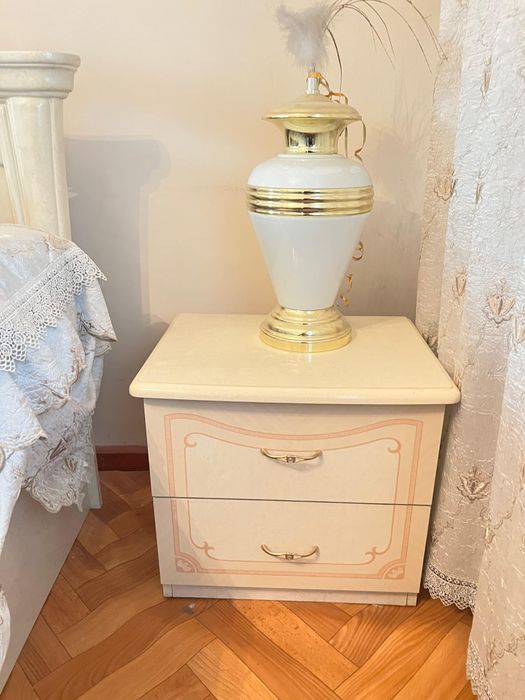 Спальный гарнитур