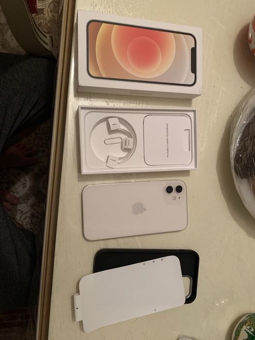 iPhone 12   белый    256гб