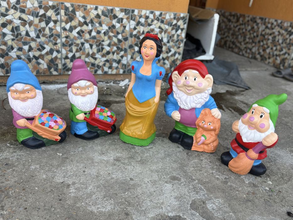 Decorațiuni de grădină