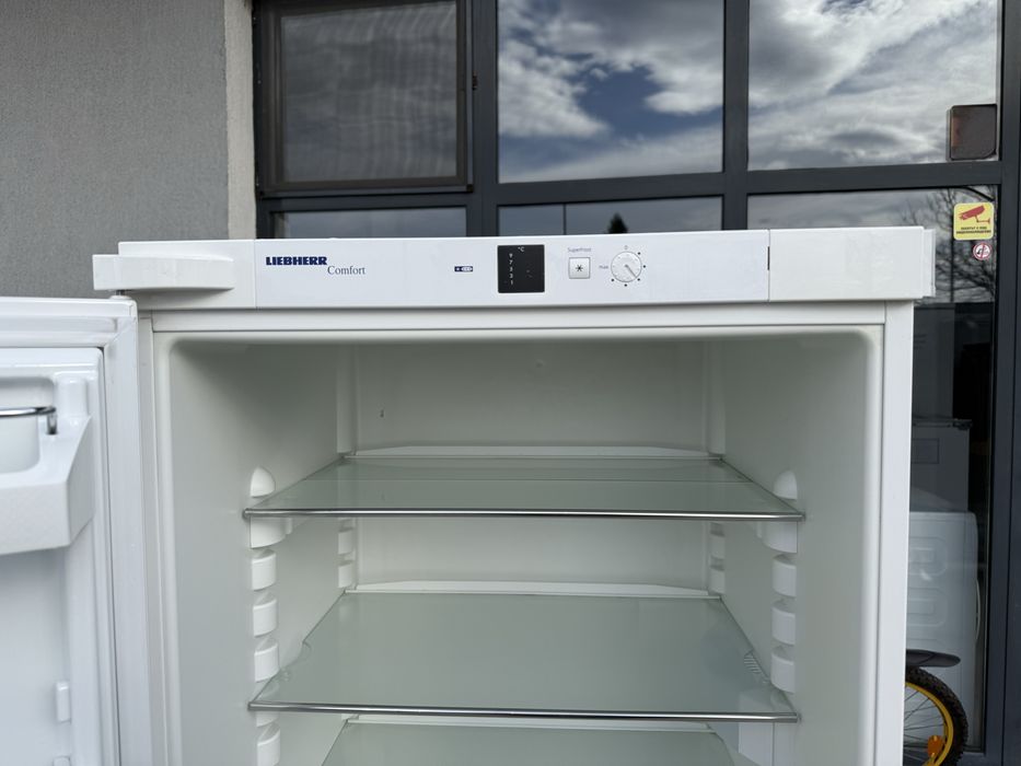 Хладилник за вграждане Либхер 157 см