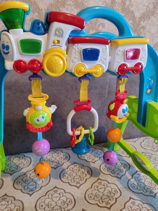 Музыкальный паровозик