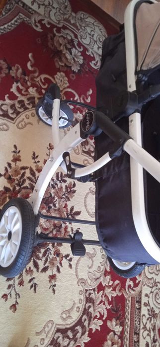 Коляска детская для детей от 3 месецев