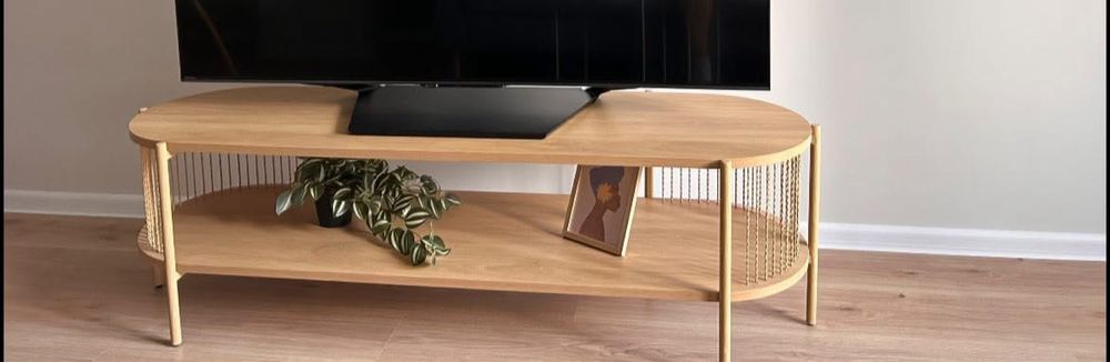 ТВ шкаф - съвсем нов