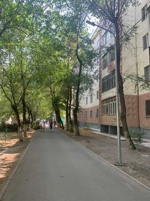 Продается 1 ком.кв. в 8 микр. возможен обмен