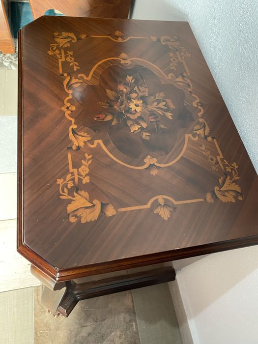 Comoda Lemn Masiv Intarsii Bronz Gheare Leu Vintage