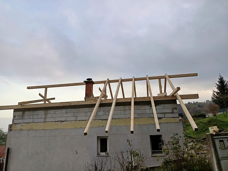 Montez țiglă metalică