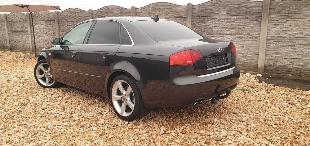 Audi A4 2.0 TDI*** Automatic+ Tapiterie piele+ Navigatie MMI***