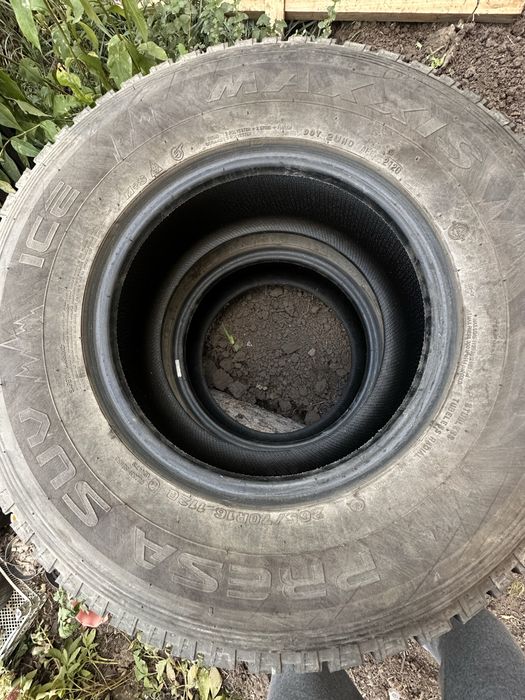 Зимние шины Maxxis б/у
