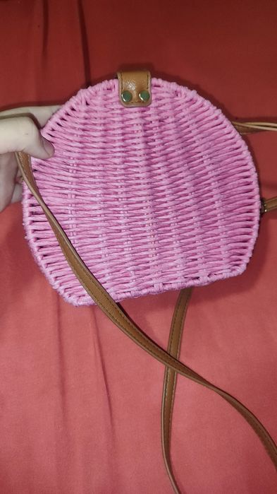 Нова чанта цикламена