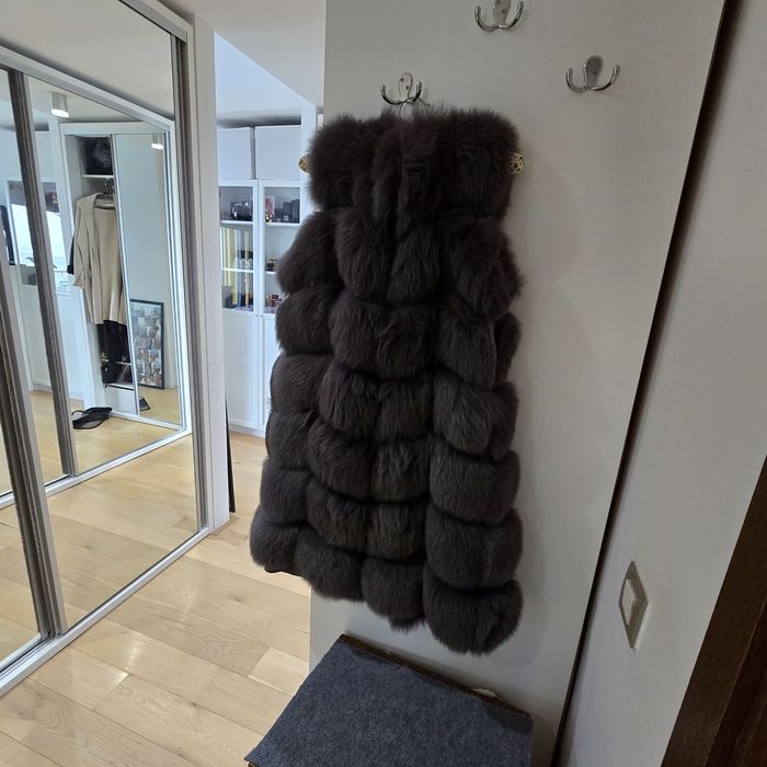 Vesta blana naturala gri