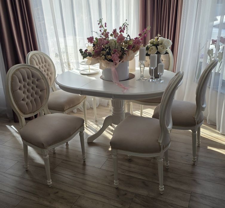 Masa Extensibila Alba + 6 Scaune Tapitate Stil Clasic
