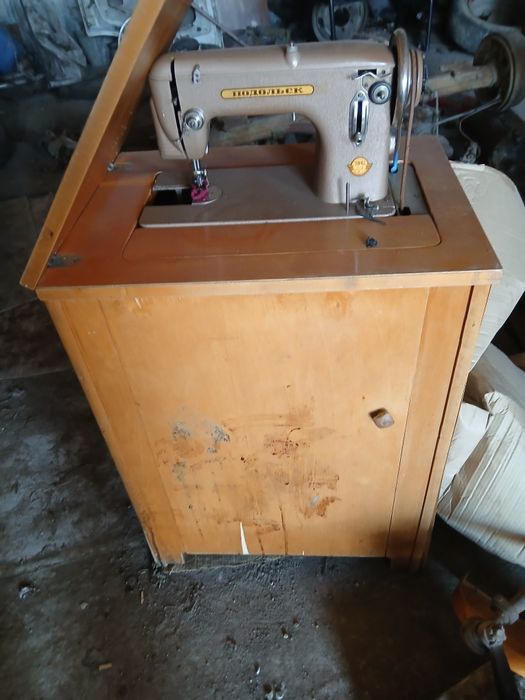 Швейная машинка за 5000 тенге