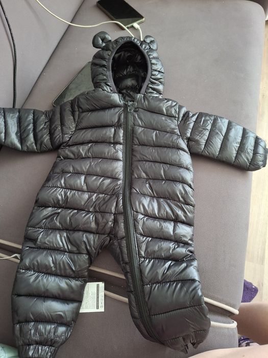 Продам комбинезоны на весну