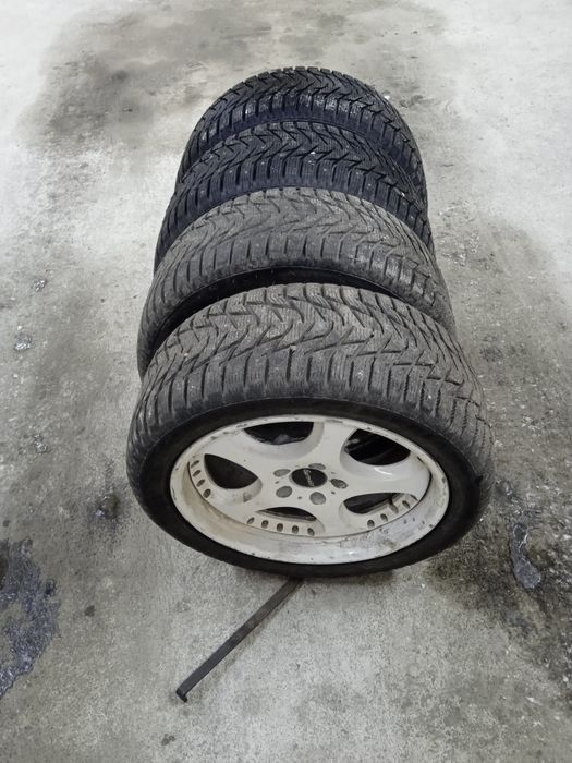 Шины с дисками комплект