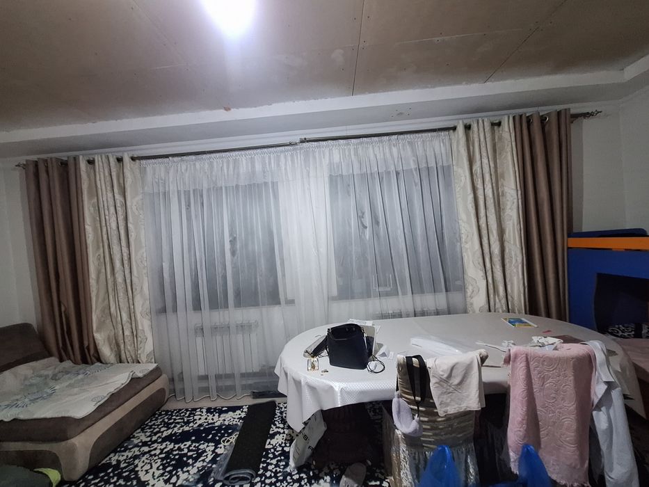 Продам шторы 8 метров