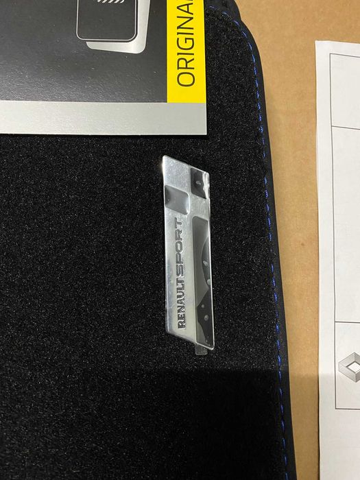 Set covorase presuri noi Renault Clio 4 Sport RS originale 8201657956