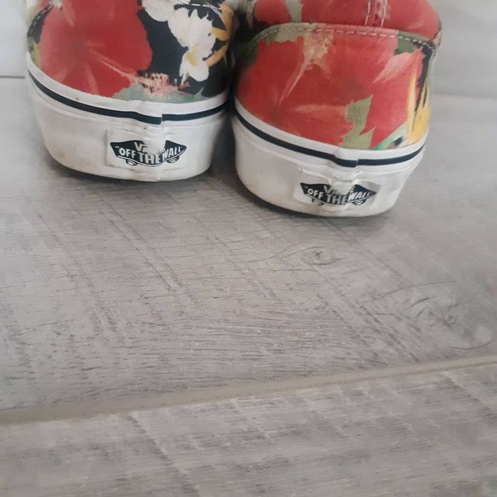 Adidasi vans marimea 40