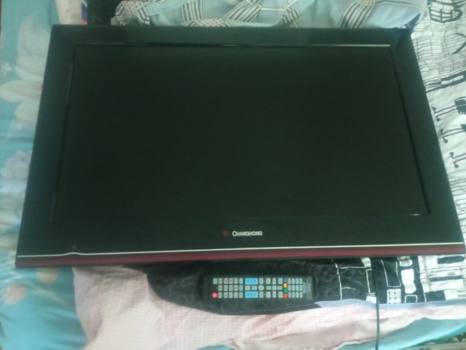 Телевизор продам