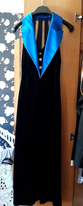 Vand rochie elegantă de firma VERA MONT