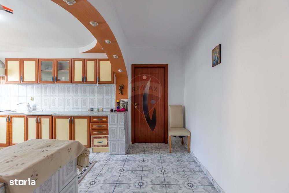 Apartament cu 2 camere de vânzare în zona Milcov
