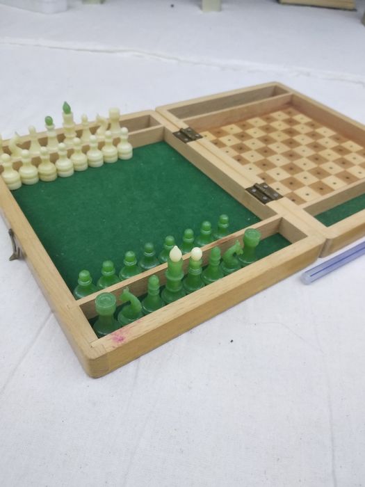 Дорожные шахматы, компактные.