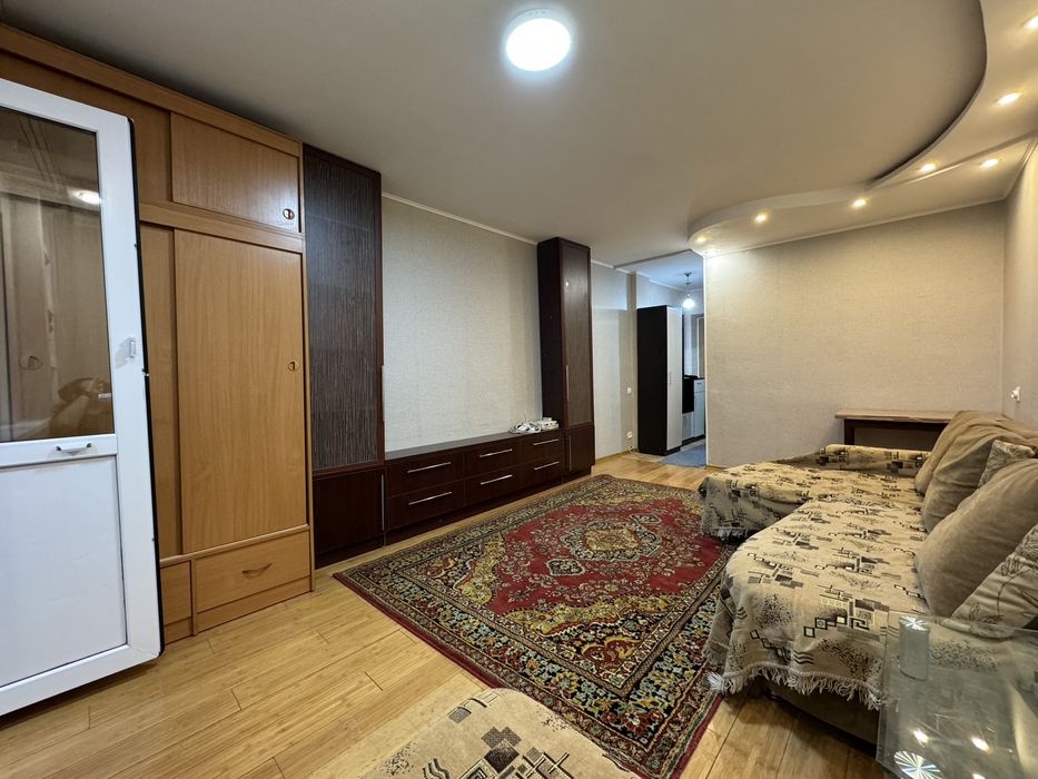 Продается 1-комнатная квартира.