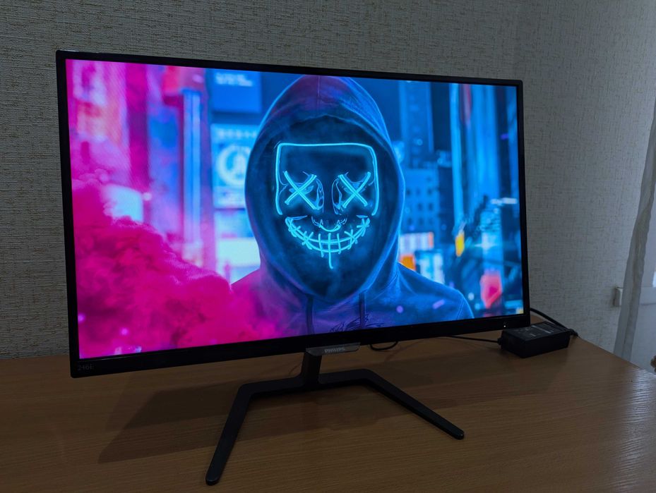 Монитор 24 IPS Philips