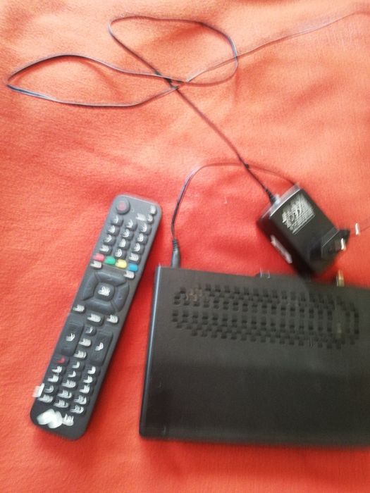 Продавам сателитни приемници