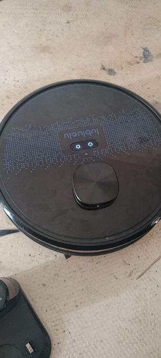 Aspirator robot stare buna de funcționare