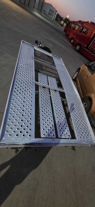 Platforma transport auto Gala Syrius