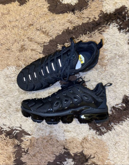 Nike Air VaporMax Plus Triple Black