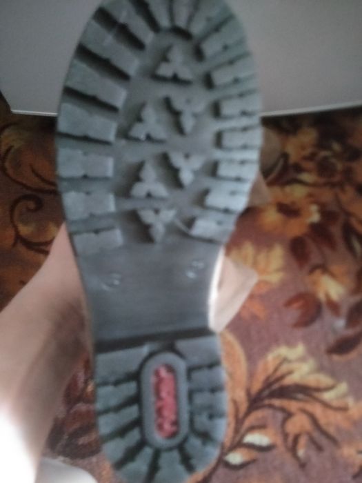 Продам обувь женскую