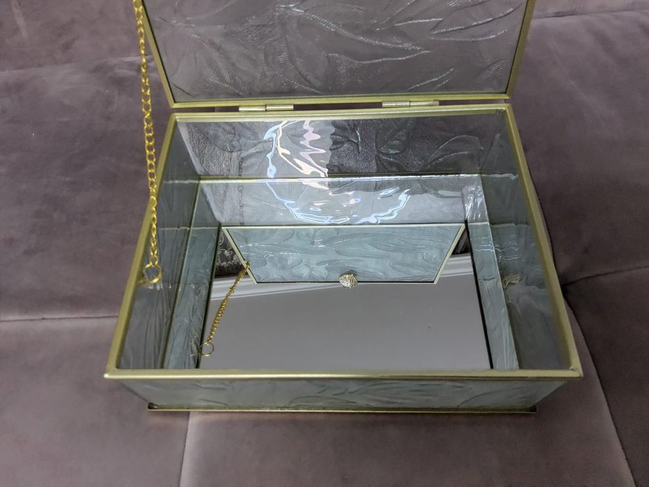 Шкатулка для хранения