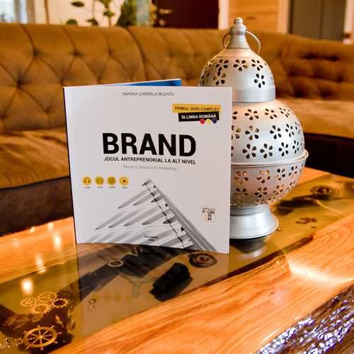 Carte de marketing si brand 3 in1.Nou,ocazie,in tipla.Cateva bucati.