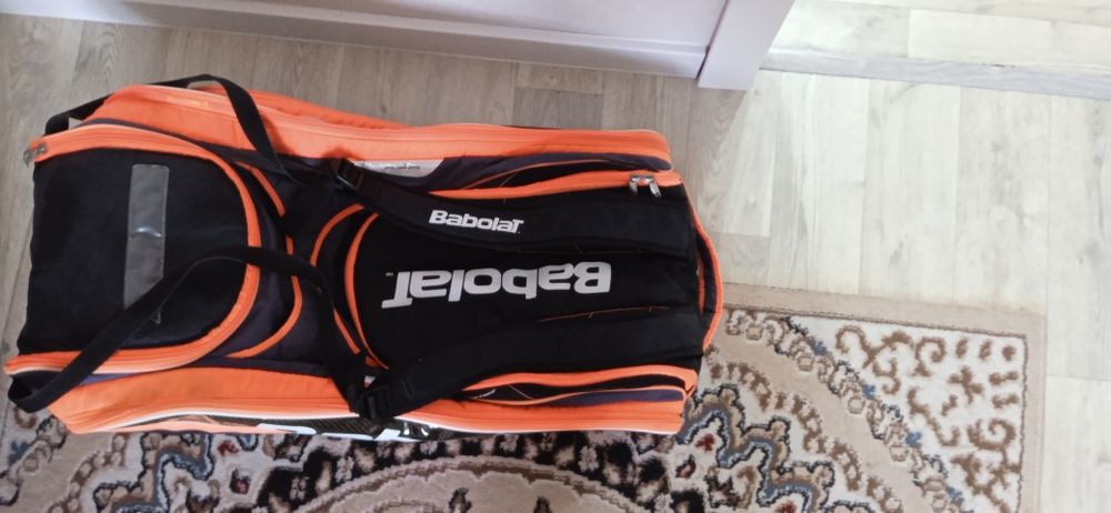 Продам теннисную сумку