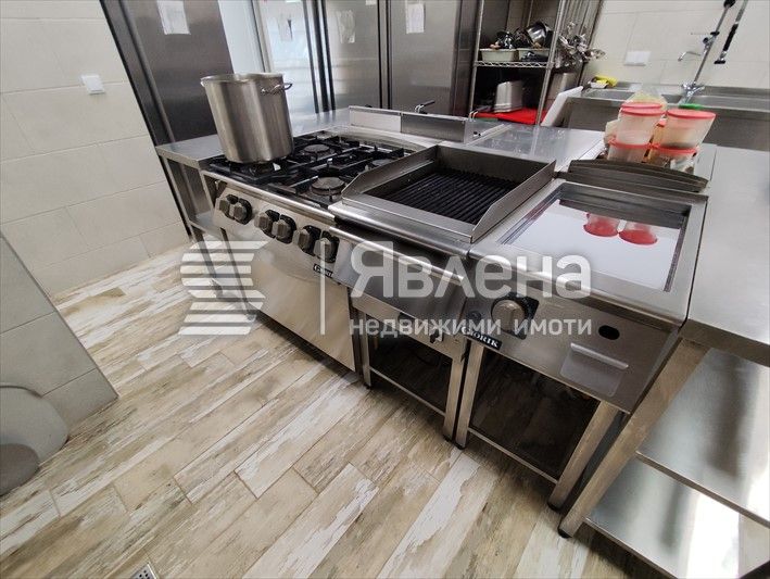 Дава се под наем Заведение в Пловдив, Южен - 429 кв.м за 3800 € - Снимка #6